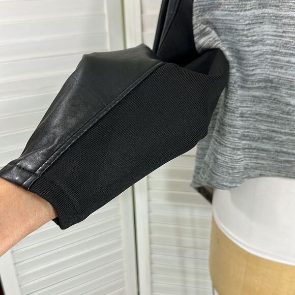 Torrid Size 2X Moto Jacket Waterfall Faux Leather NWOT - Picture 12 of 16